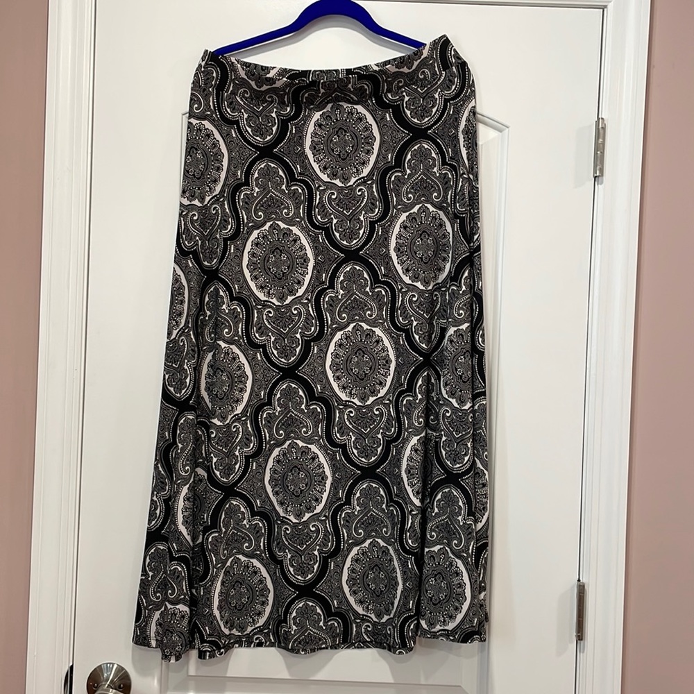 Black paisley long skirt never worn excellent condition INC